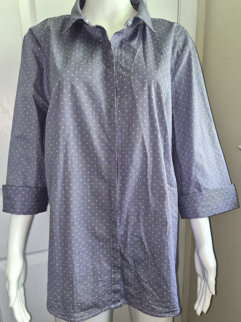 Liz Claiborne button-down tunic blouse
